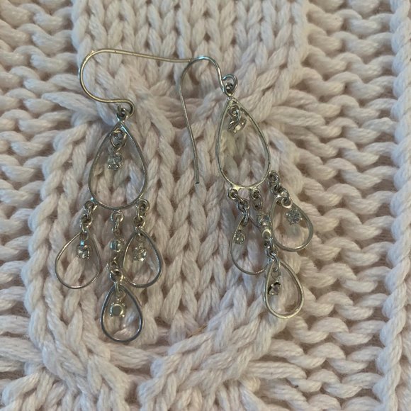 2 Pairs of Silver/Black Minimalist Earrings - Picture 3 of 3